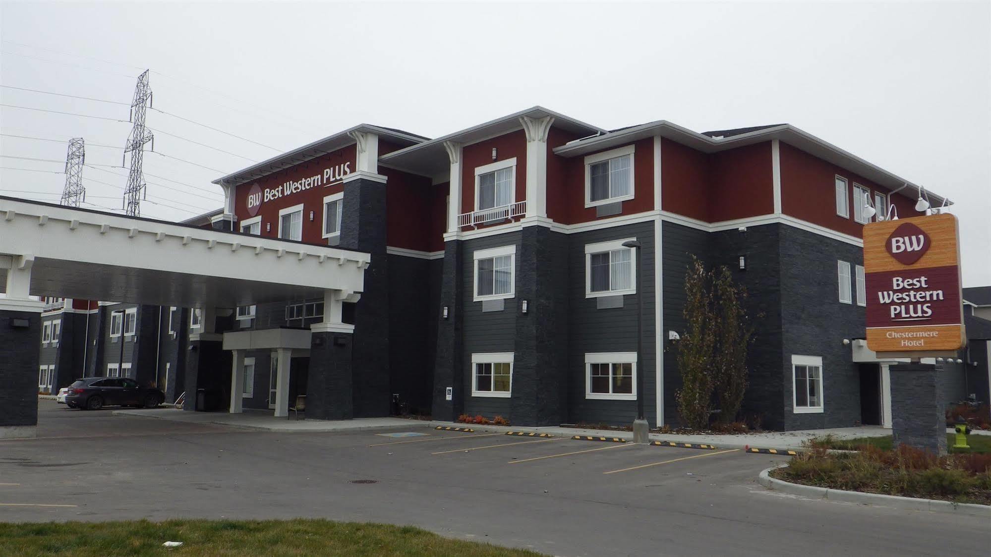 Best Western Plus Chestermere Hotel Esterno foto