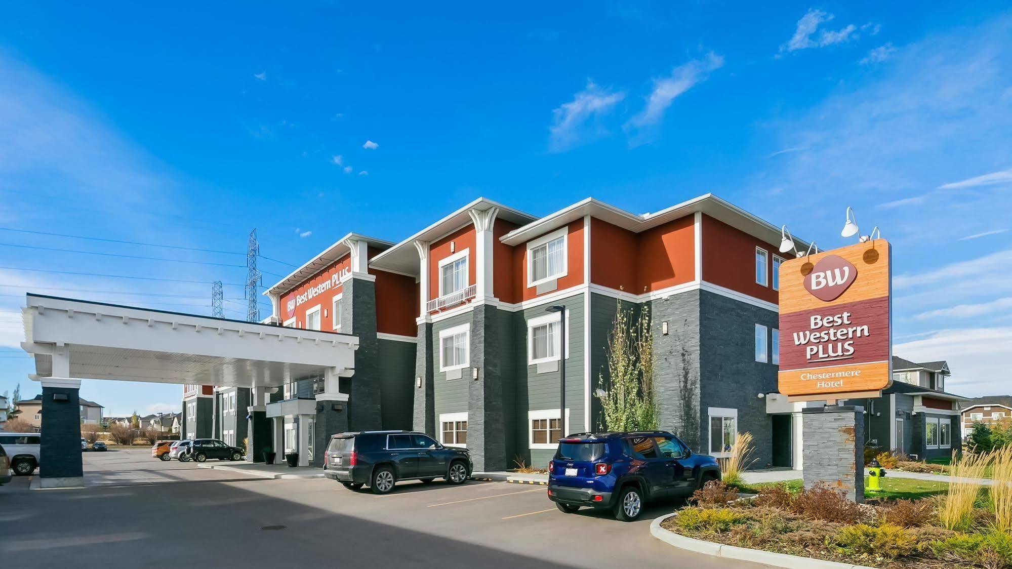 Best Western Plus Chestermere Hotel Esterno foto
