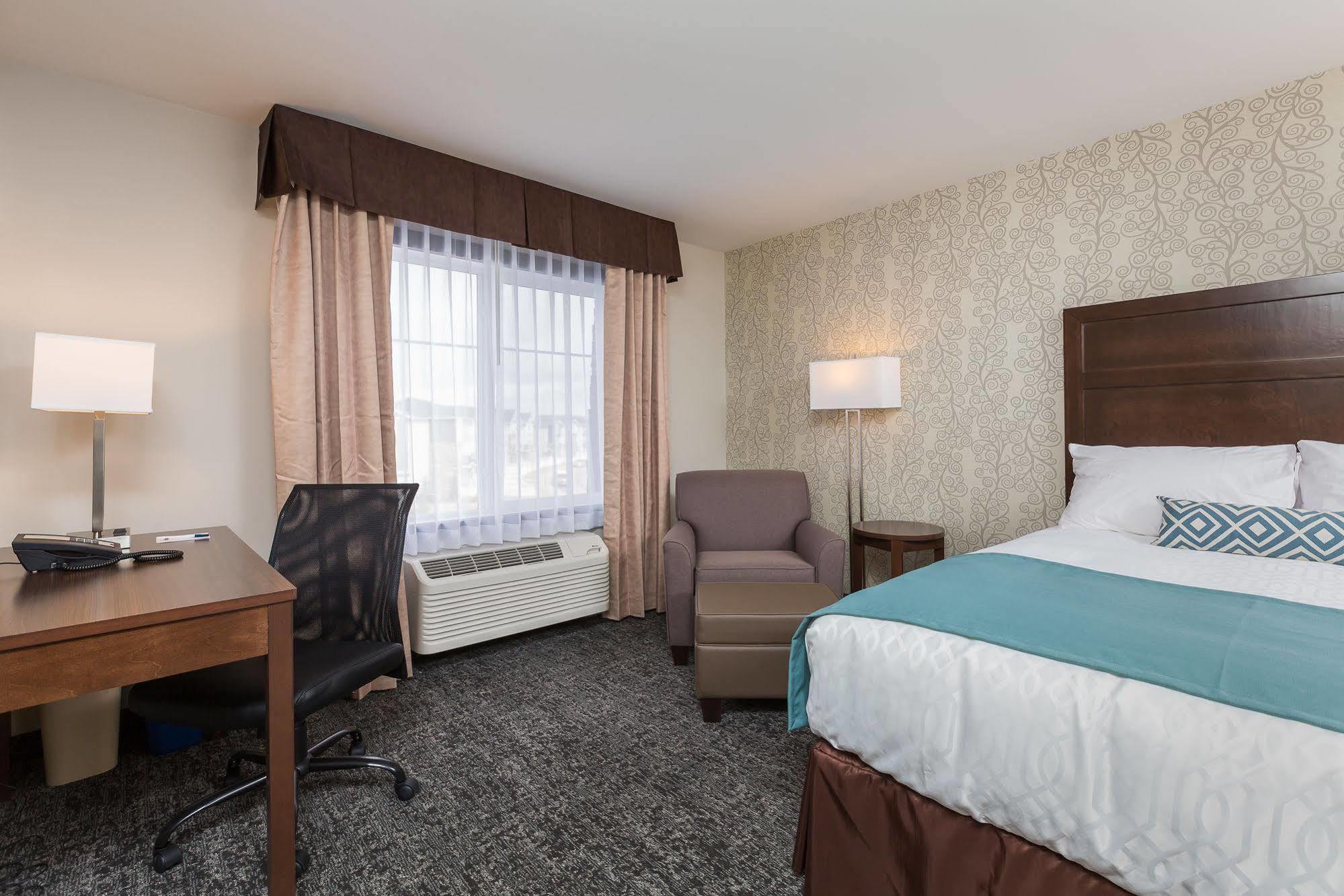 Best Western Plus Chestermere Hotel Esterno foto